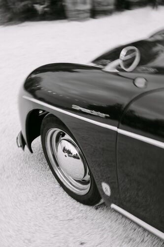 Porsche décapotable lors d'un mariage dans le Sud de la France